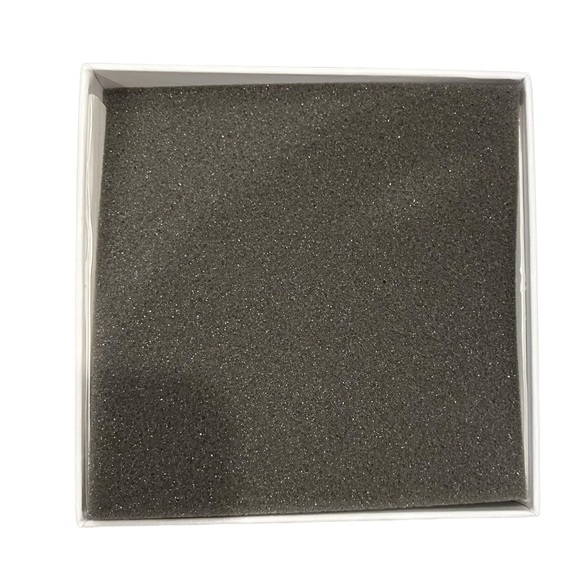 Blush Tahitian Gardenia Porcelain Diffuser by Apothecary Guild (New) - Picture 4 of 6